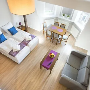 emaus-apartments.krakowhotelspoland.com/